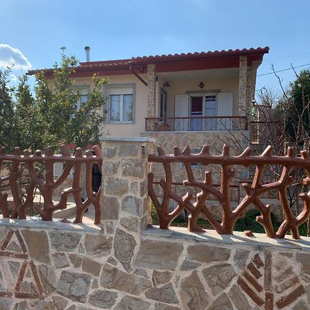 Villa Peaceful House Near Airport Pikérmion Exterior foto