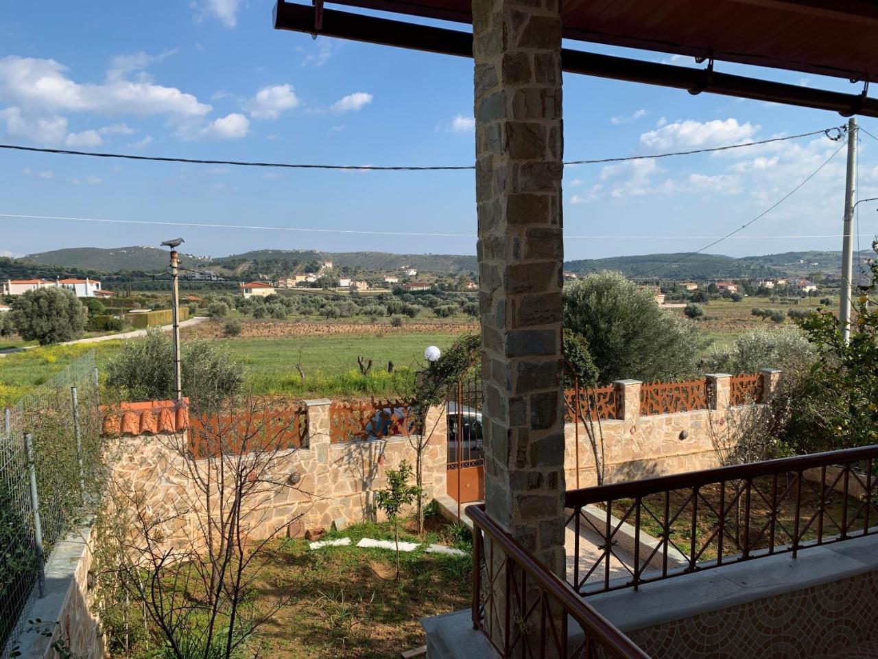 Villa Peaceful House Near Airport Pikérmion Exterior foto